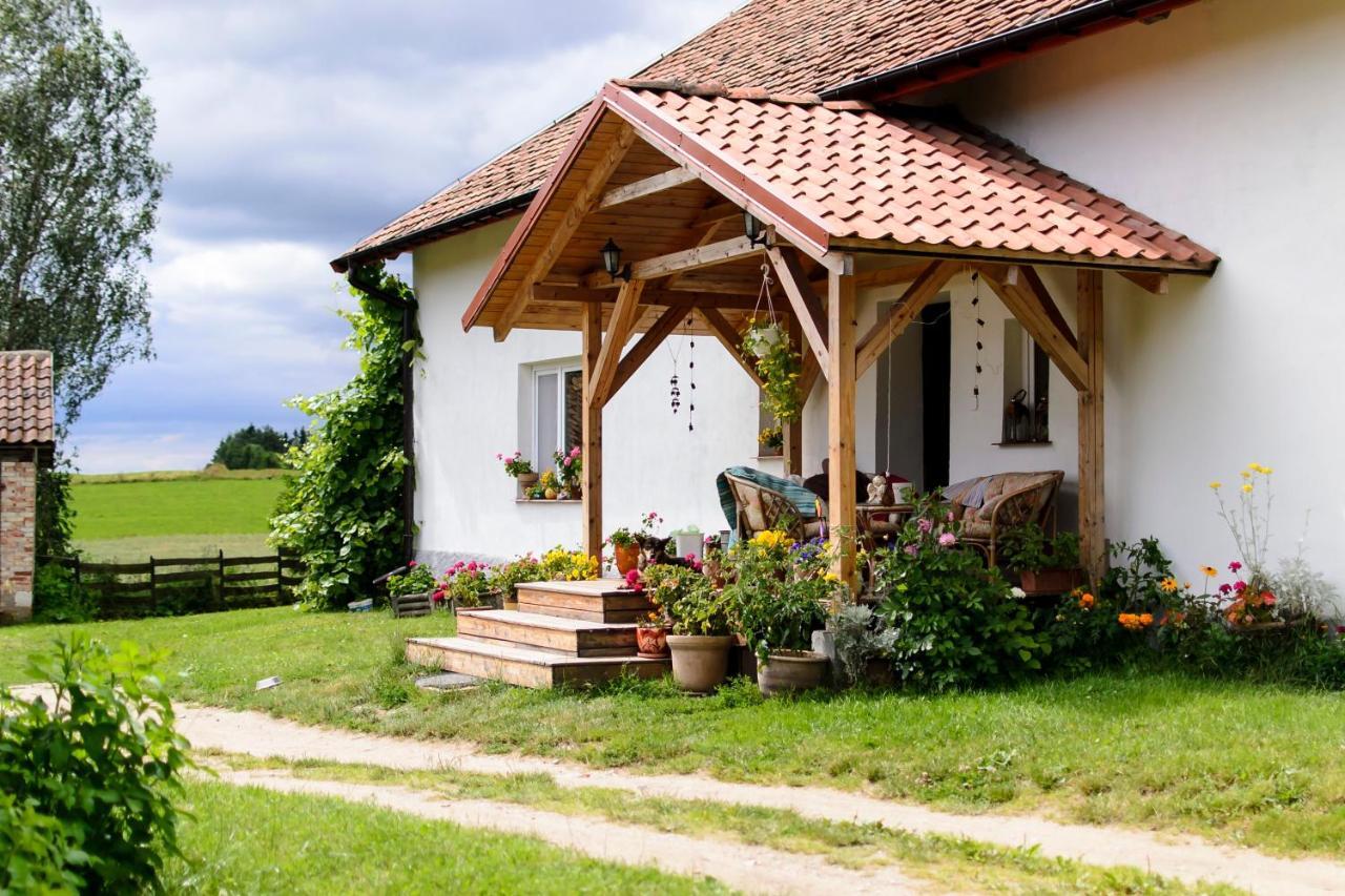 Zakatek Szczescia Eko Agroturystyka Kiwity Ngoại thất bức ảnh